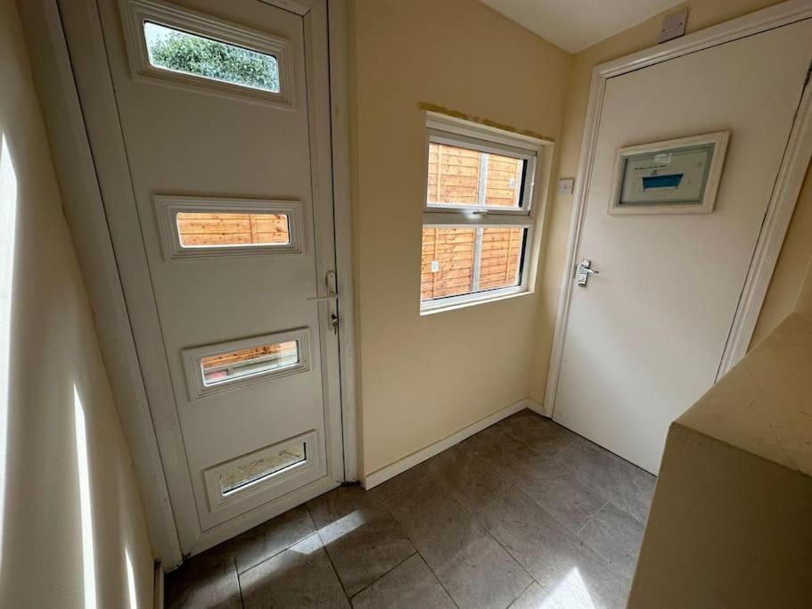 Big 3 Bedroom London House With 2 Bathroom Plumstead  Exteriér fotografie