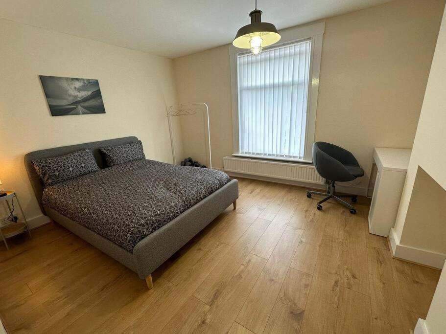 Big 3 Bedroom London House With 2 Bathroom Plumstead  Exteriér fotografie