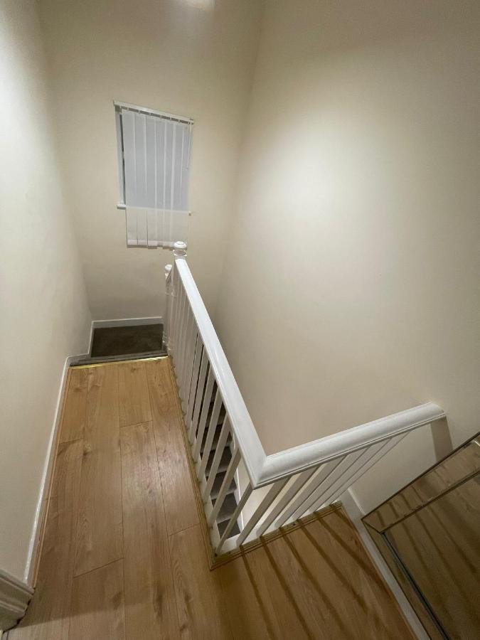 Big 3 Bedroom London House With 2 Bathroom Plumstead  Exteriér fotografie